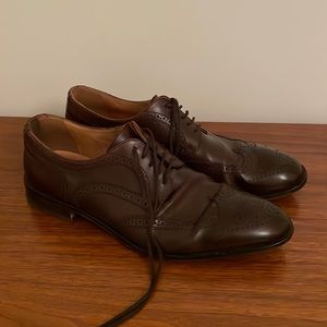 Brown leather Geox lace up dress shoes